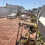بيت ضيافة De Cadi *